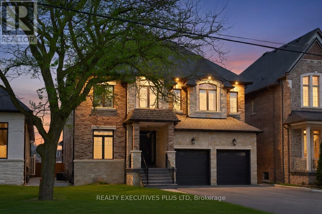 1771 Woodview Avenue, Pickering, Ontario  L1V 1L3 - Photo 2 - E13207788