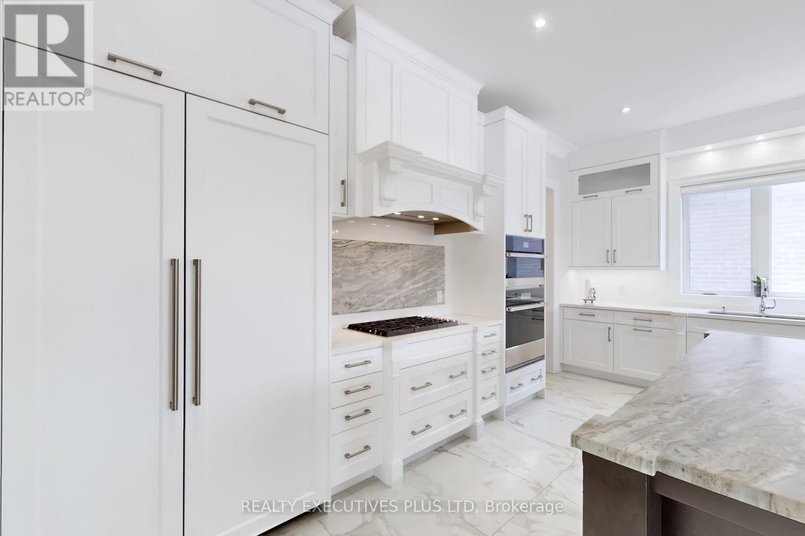 1771 Woodview Avenue, Pickering, Ontario  L1V 1L3 - Photo 9 - E13207788