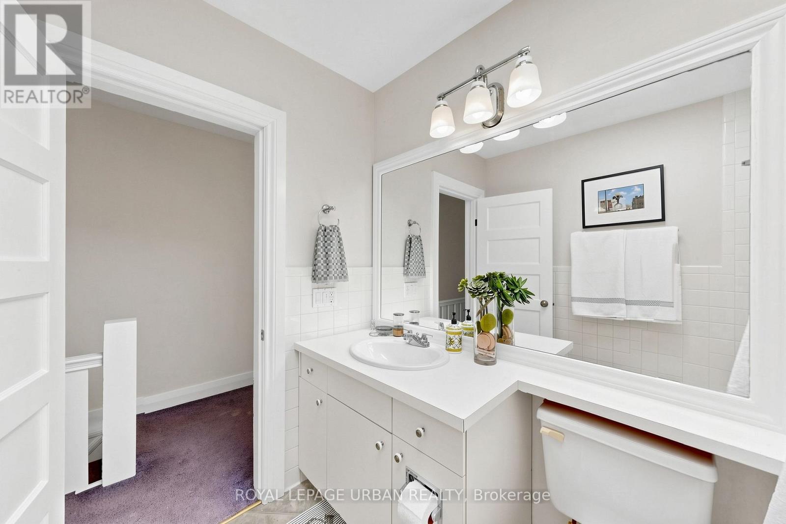 36 Norway Avenue, Toronto, Ontario  M4L 1P9 - Photo 18 - E13207794