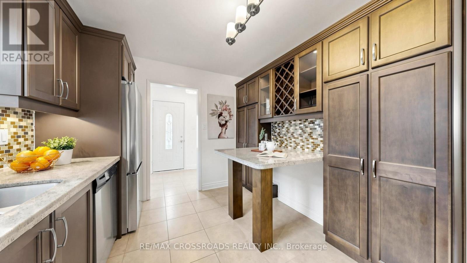 63 Flora Drive, Toronto, Ontario  M1P 1A5 - Photo 16 - E13207838