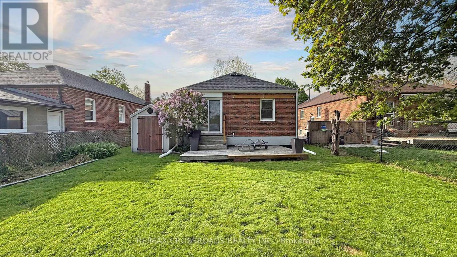 63 Flora Drive, Toronto, Ontario  M1P 1A5 - Photo 47 - E13207838
