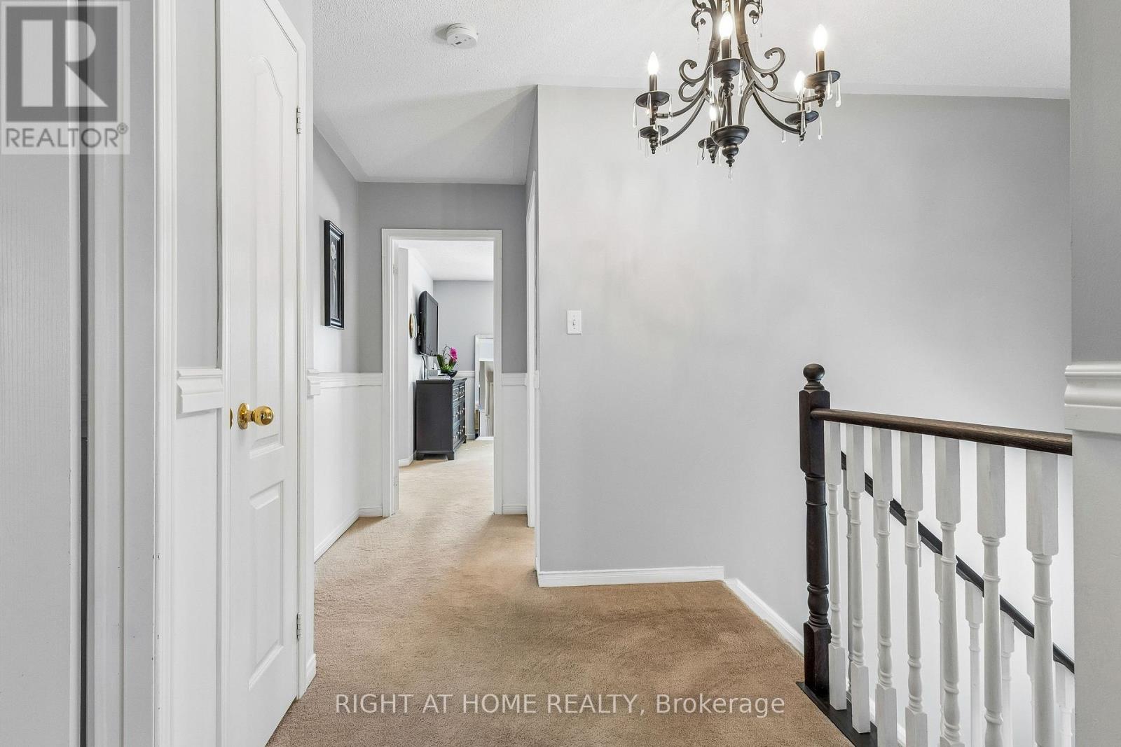 136 Harrongate Place, Whitby, Ontario  L1R 3E5 - Photo 15 - E13207866