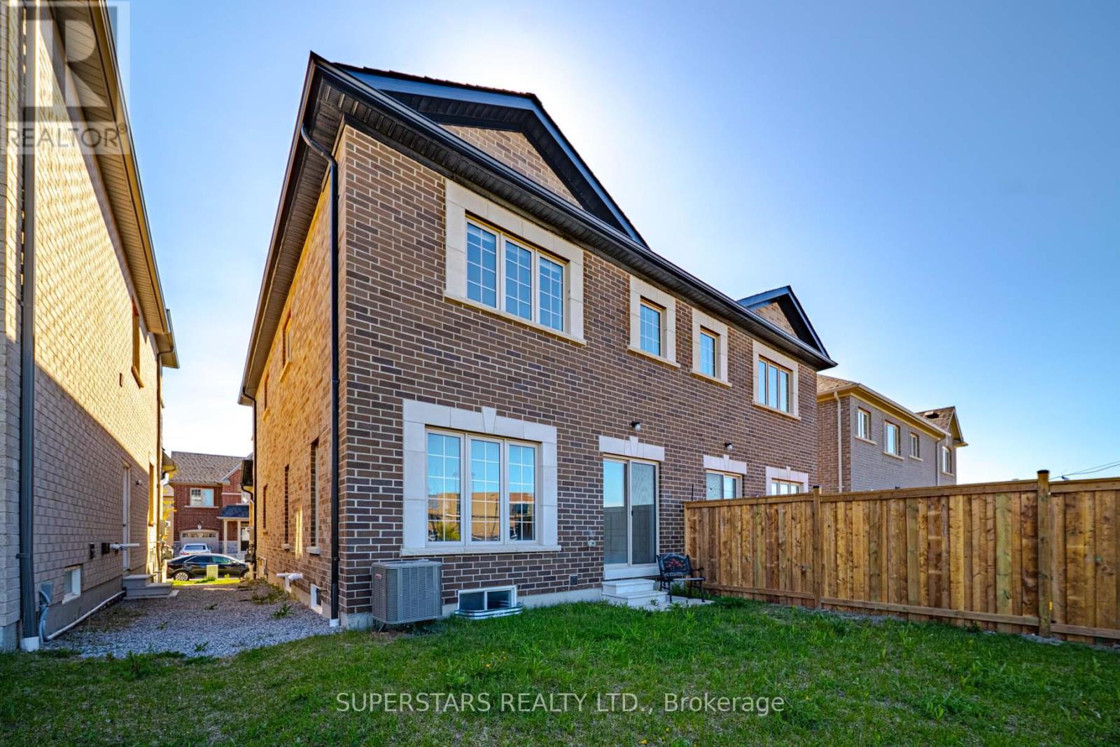2408 Angora Street, Pickering, Ontario  L1X 0M6 - Photo 31 - E13207874