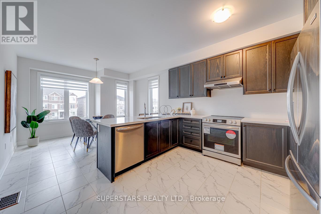 2846 Whites Road, Pickering, Ontario  L1X 0R6 - Photo 5 - E13207876