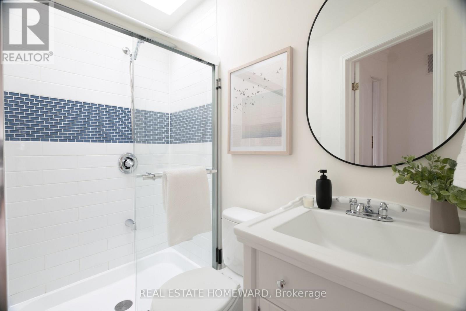 22 Kimbourne Avenue, Toronto, Ontario  M4J 4J2 - Photo 28 - E13207886