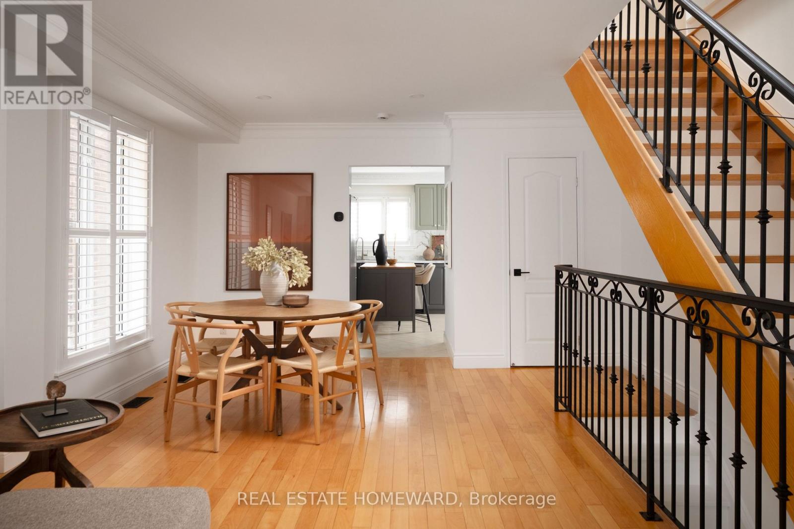 22 Kimbourne Avenue, Toronto, Ontario  M4J 4J2 - Photo 8 - E13207886