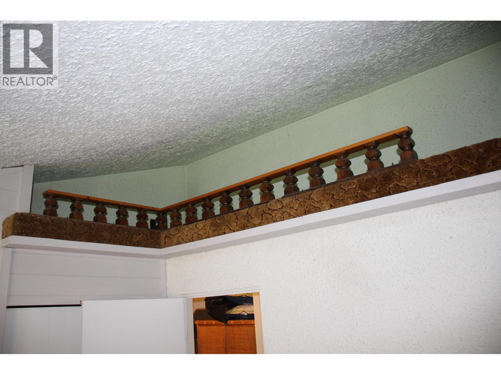 5035 Hansen Court, 108 Mile Ranch, British Columbia  V0K 2Z0 - Photo 10 - R3111141