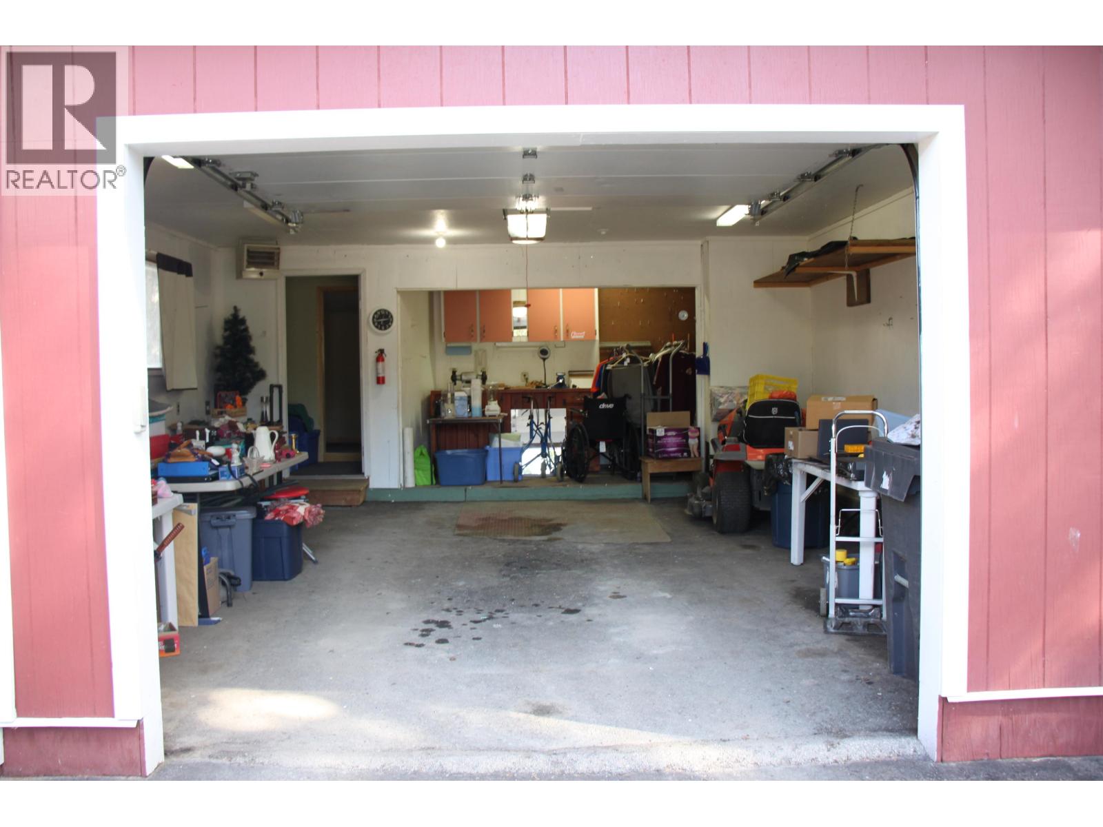 5035 Hansen Court, 108 Mile Ranch, British Columbia  V0K 2Z0 - Photo 17 - R3111141