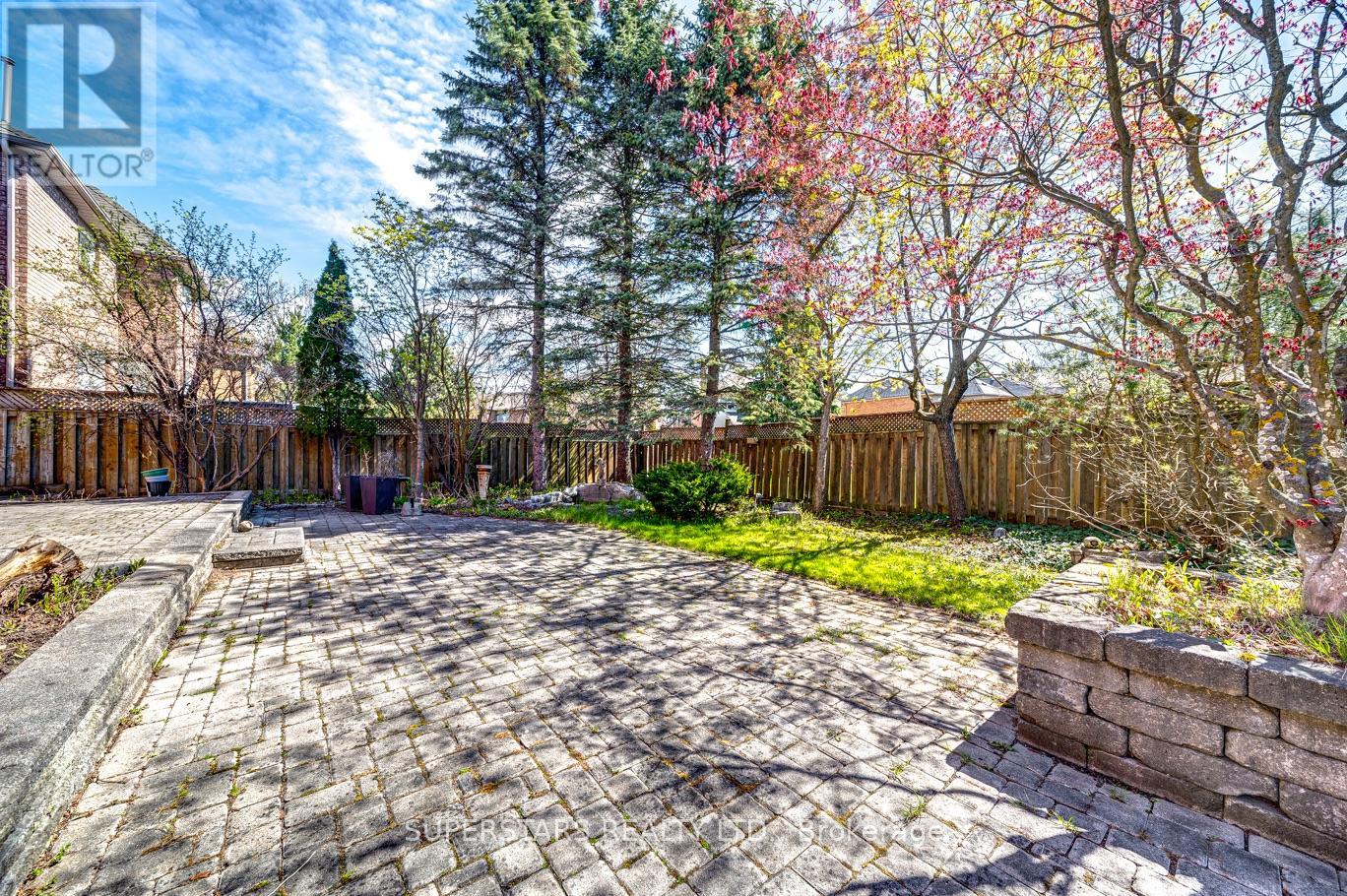 105 Mcclellan Way, Aurora, Ontario  L4G 6M4 - Photo 35 - N13207774
