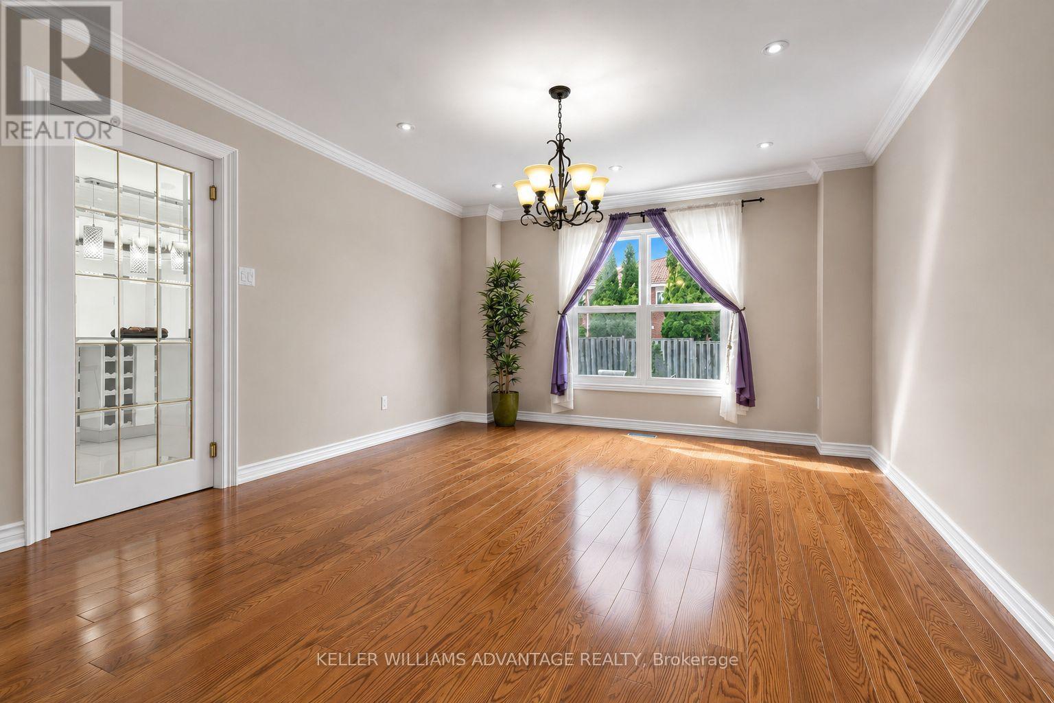 73 Highglen Avenue, Markham, Ontario  L3R 8R1 - Photo 11 - N13207826