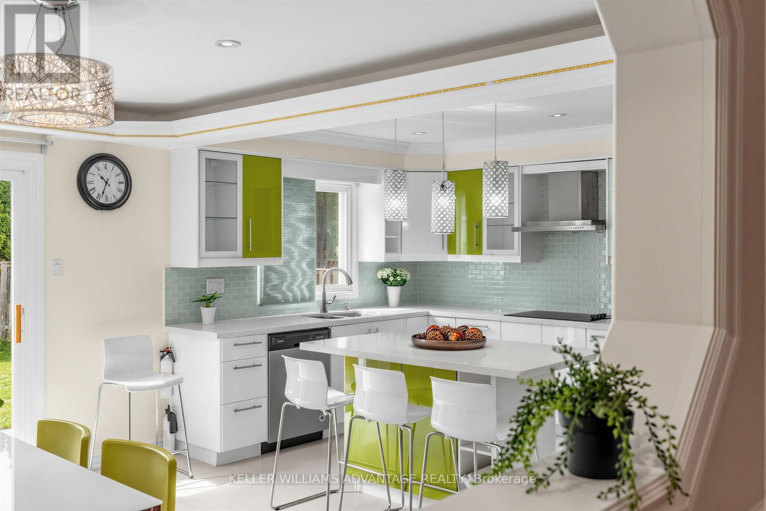 73 Highglen Avenue, Markham, Ontario  L3R 8R1 - Photo 12 - N13207826