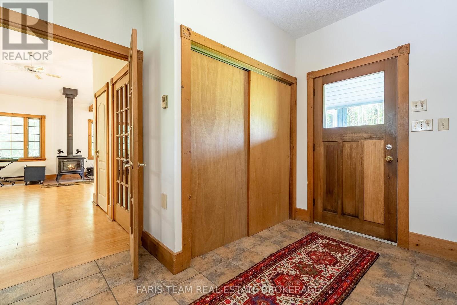 741 Ingram Road, Oro-Medonte, Ontario  L0K 1E0 - Photo 4 - S13207786