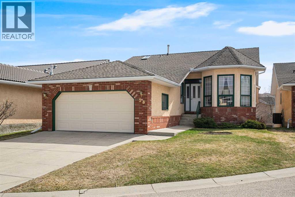58 Evergreen Bay SW, Calgary, Alberta  T2Y 3E9 - Photo 1 - A2308686
