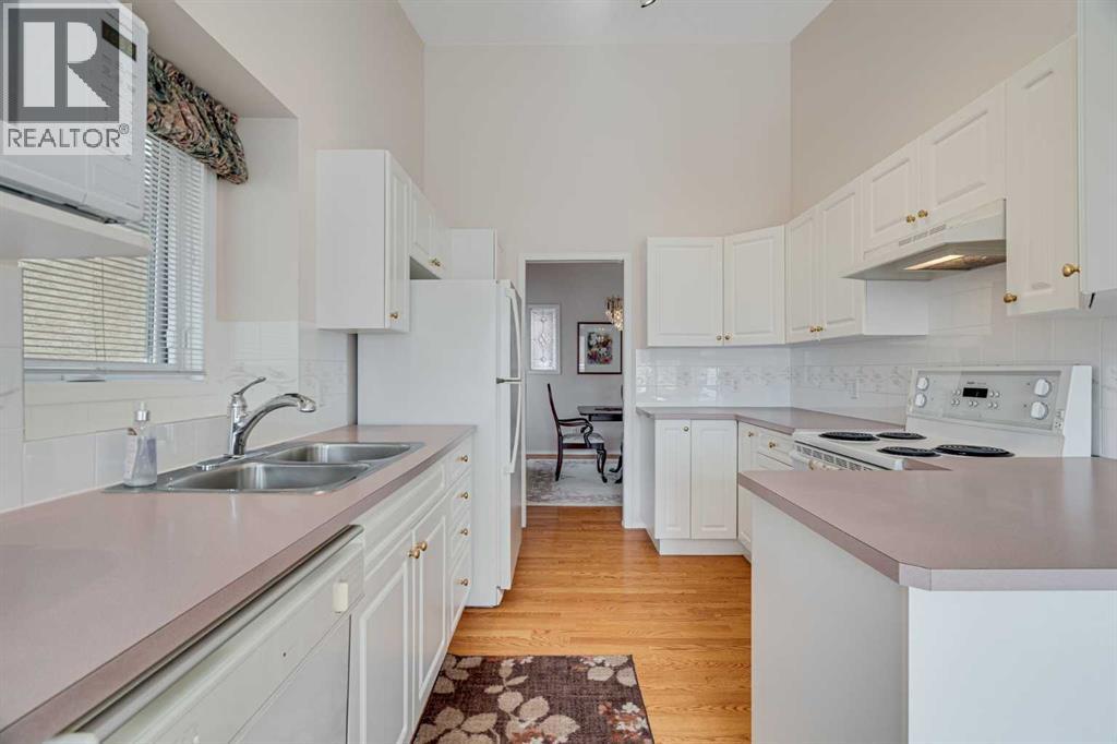 58 Evergreen Bay SW, Calgary, Alberta  T2Y 3E9 - Photo 14 - A2308686