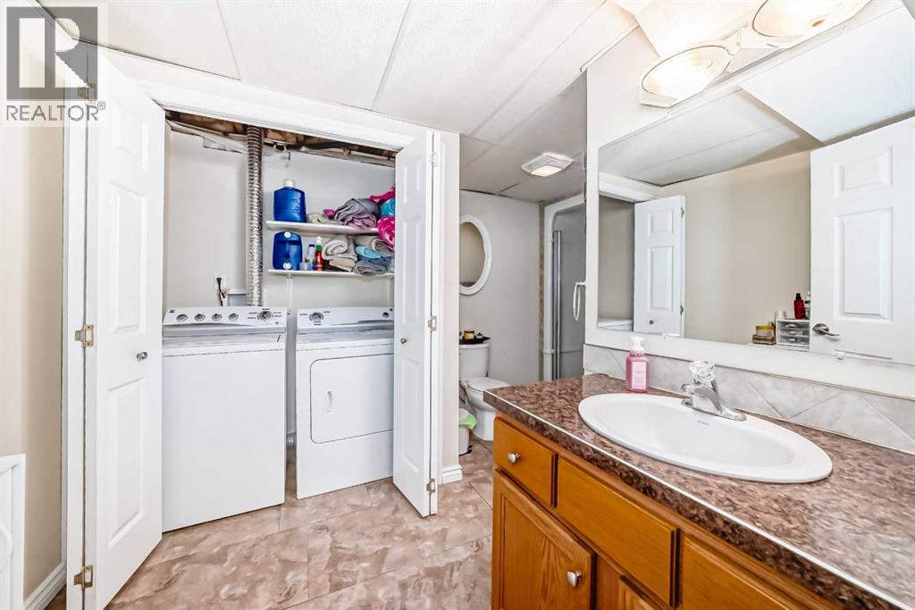 3 Shannon Close, Olds, Alberta  T4H 1C1 - Photo 33 - A2309426