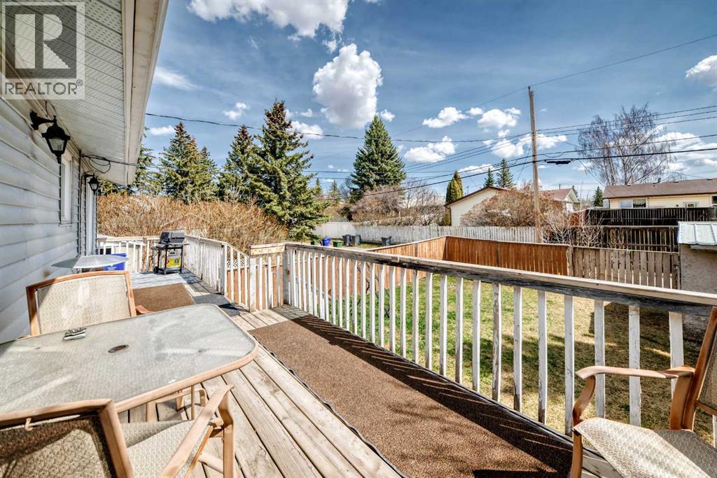 3 Shannon Close, Olds, Alberta  T4H 1C1 - Photo 35 - A2309426