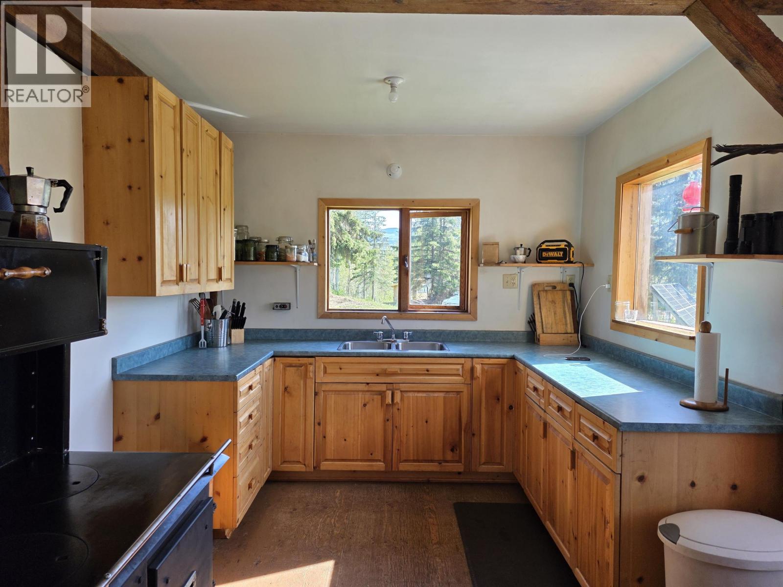 2242 Poplar Park Road, Hazelton, British Columbia  V0J 1Y5 - Photo 16 - R3129141