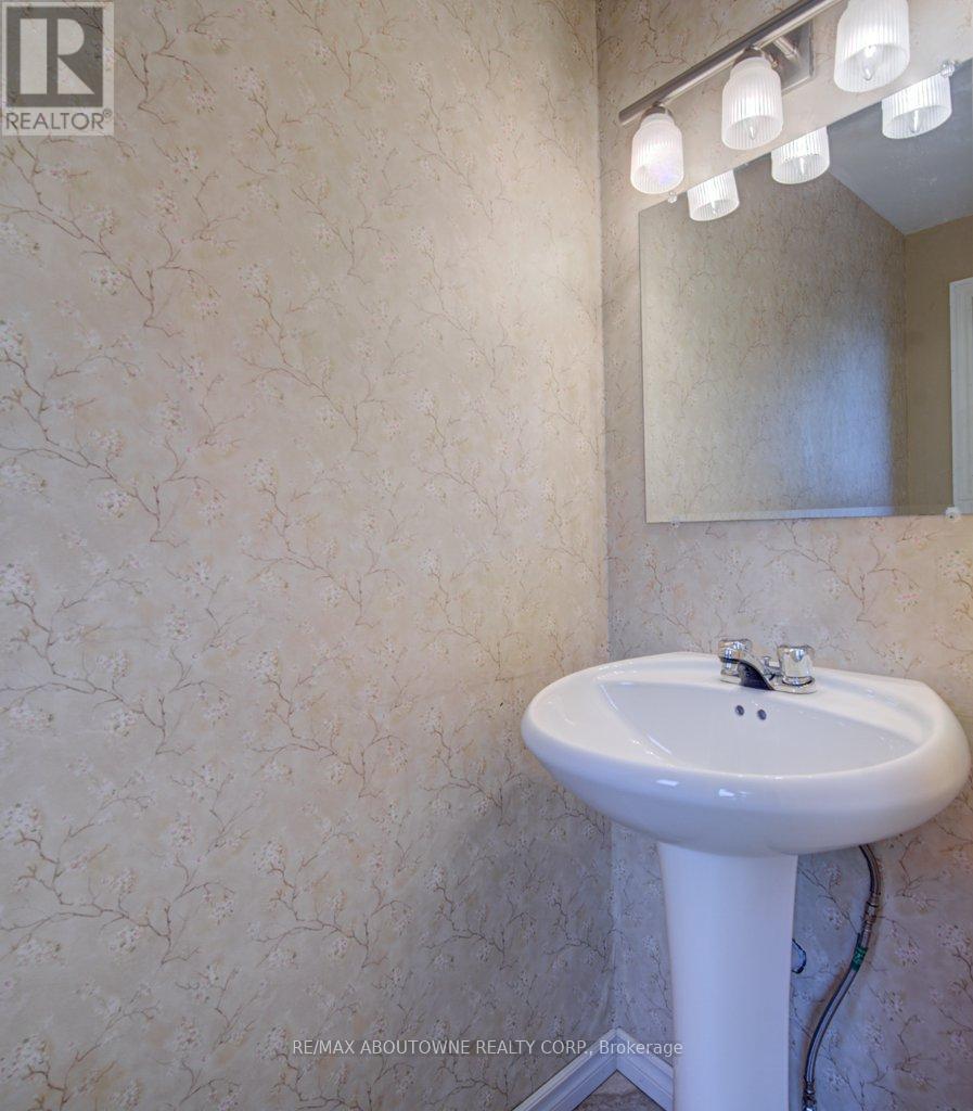 16 - 30 Heslop Road, Milton, Ontario  L9T 1B3 - Photo 13 - W13207768
