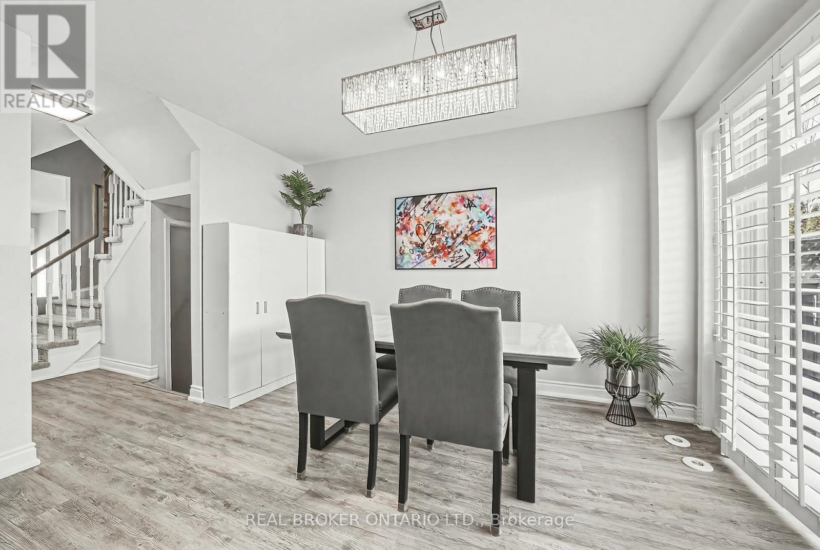 2259 Seton Crescent, Burlington, Ontario  L7L 6Y4 - Photo 7 - W13207832