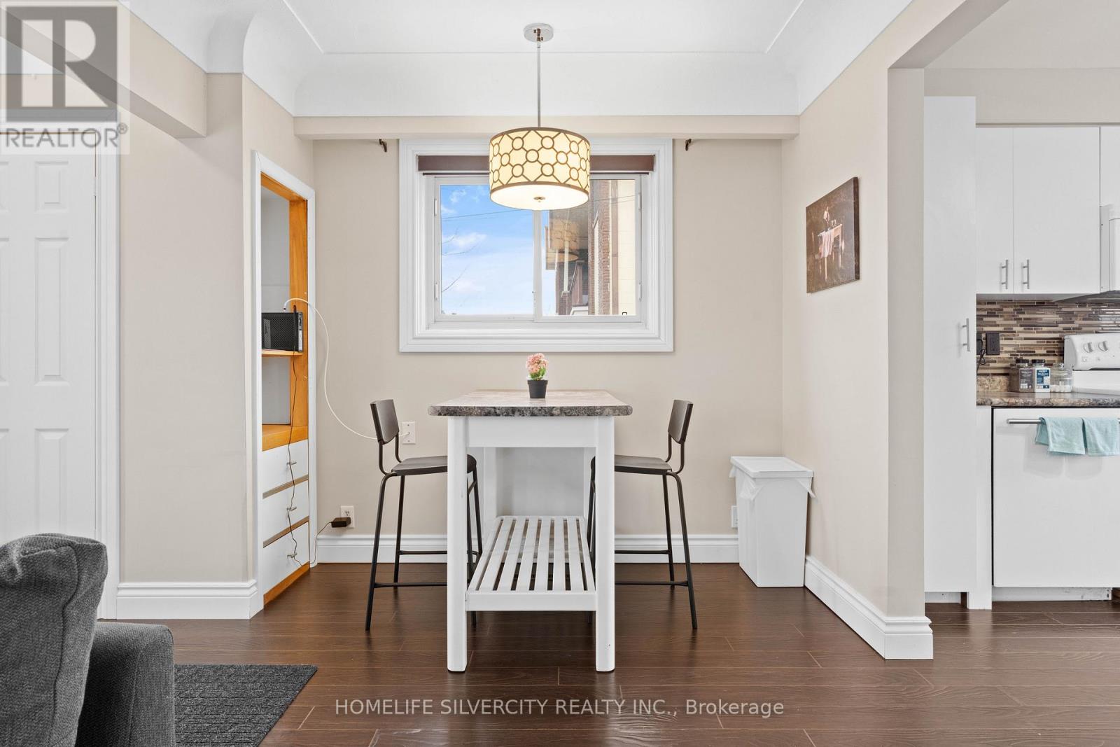 298 Barton Street, Hamilton, Ontario  L8E 2K6 - Photo 4 - X13205824