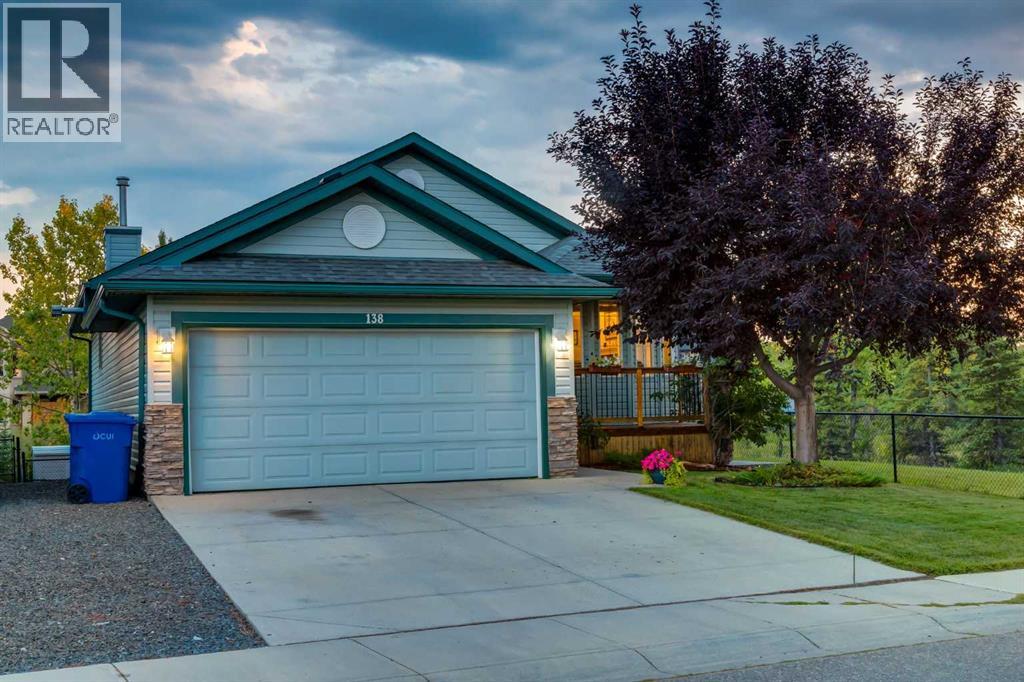 138 West Creek Springs, Chestermere, Alberta  T1X 1N8 - Photo 1 - A2313313