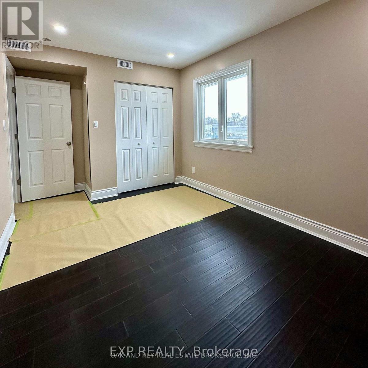 Upper - 6 Lapp Street, Toronto (Rockcliffe-Smythe), Ontario  M6N 3W6 - Photo 15 - W13208012