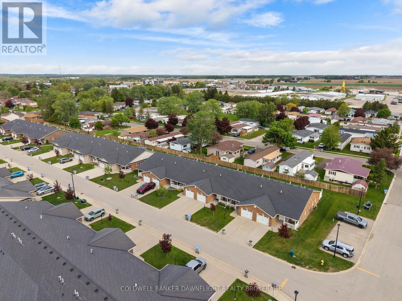 18 Devon Drive, South Huron, Ontario  N0M 1S3 - Photo 4 - X13208062