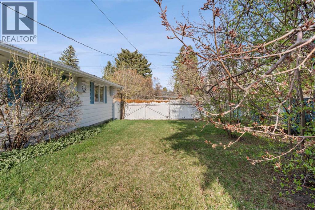 444 Woodland Crescent SE, Calgary, Alberta  T2J 1J9 - Photo 45 - A2309805