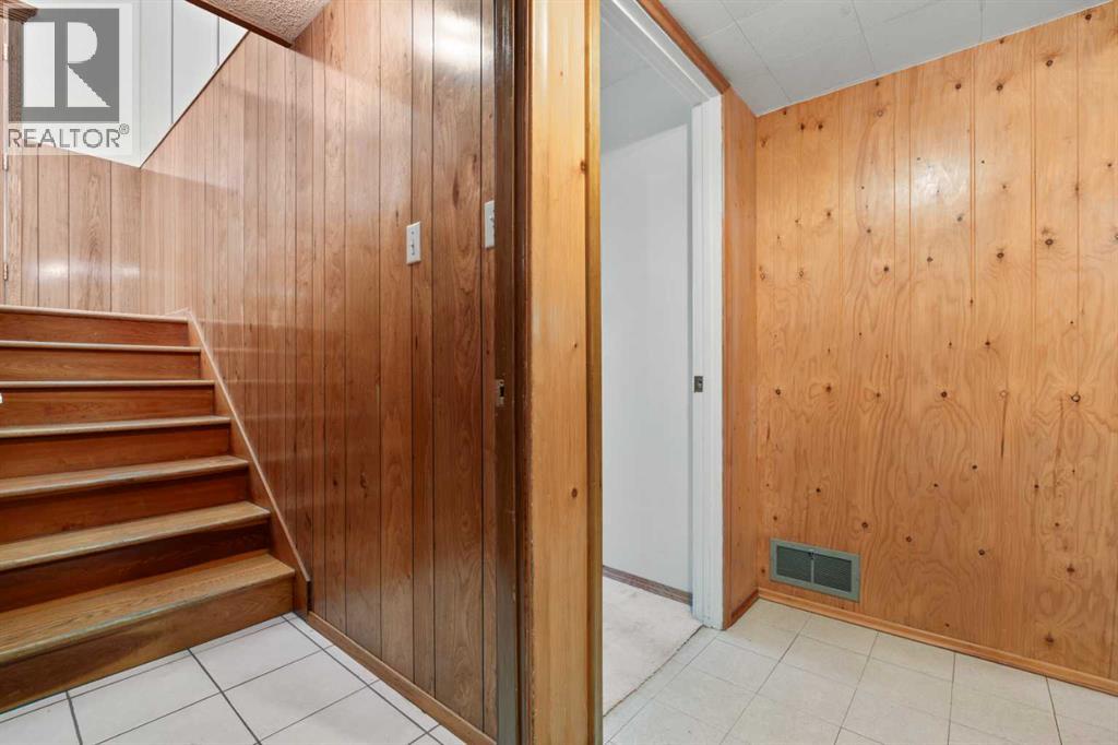 444 Woodland Crescent SE, Calgary, Alberta  T2J 1J9 - Photo 28 - A2309805