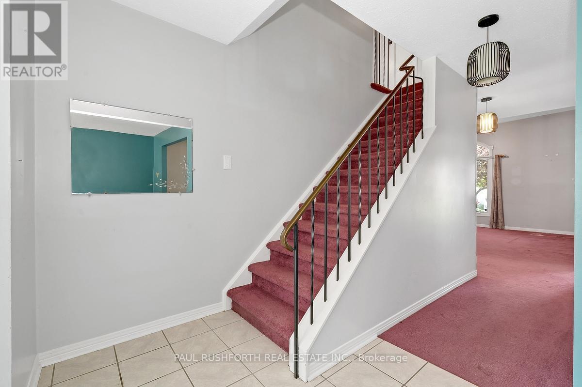 1176 Medoc Court, Ottawa, Ontario  K1C 2S6 - Photo 6 - X13207918