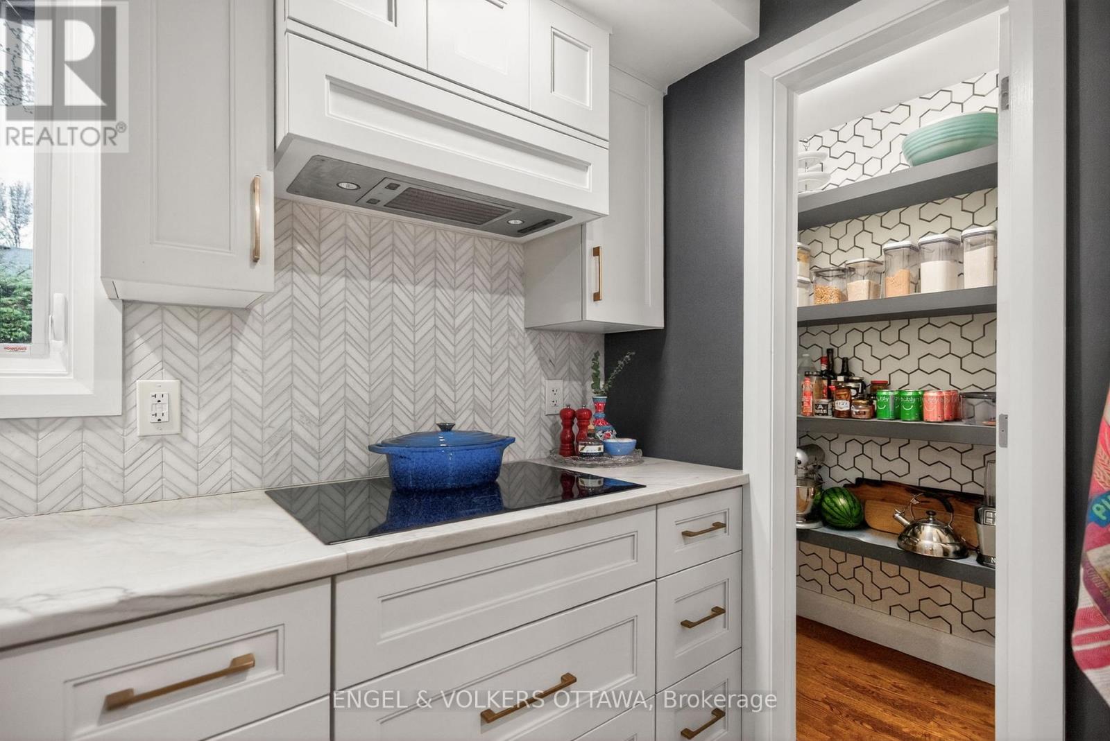 1530 Caton Street, Ottawa, Ontario  K1H 6J4 - Photo 17 - X13208004
