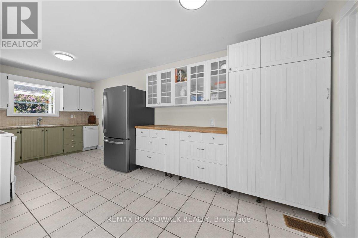32 Martin Street S, Mississippi Mills, Ontario  K0A 1A0 - Photo 7 - X13208046