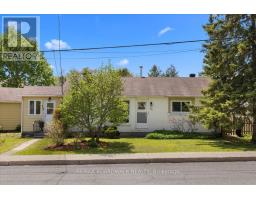 32 MARTIN STREET S, Mississippi Mills, Ontario