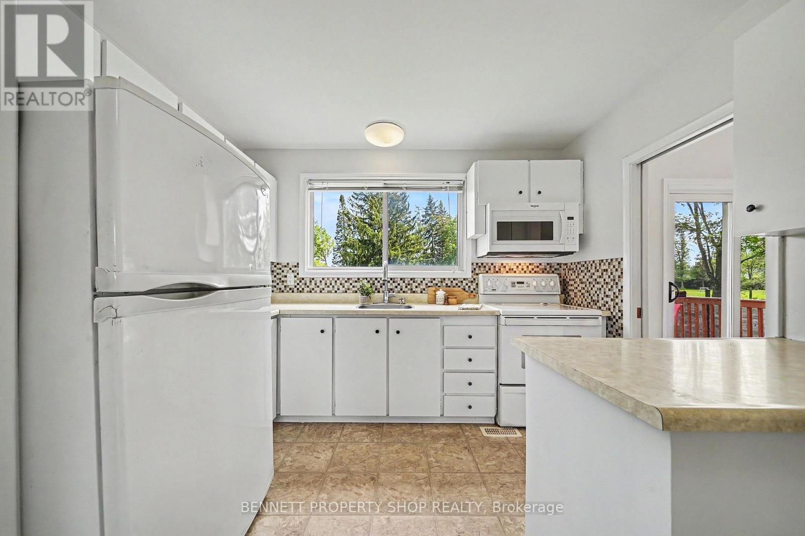 30 Corkstown Road, Ottawa, Ontario  K2H 5B4 - Photo 11 - X13208080