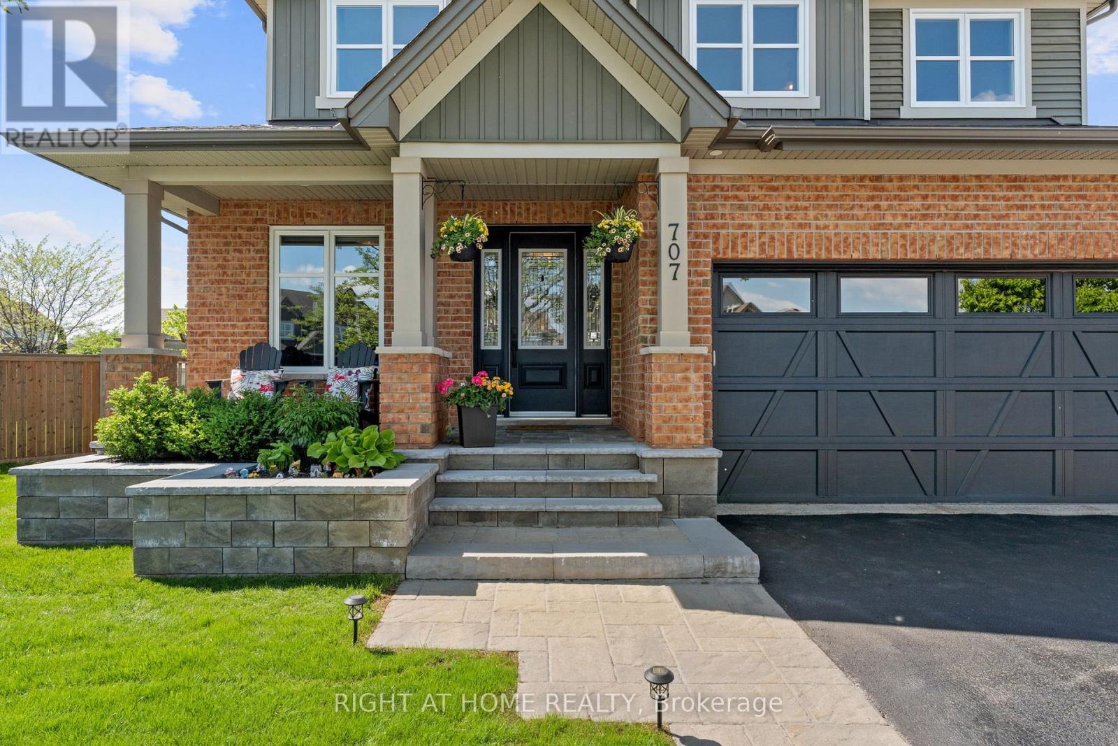 707 Wrangler Circle, Ottawa, Ontario  K2S 0R2 - Photo 2 - X13208156