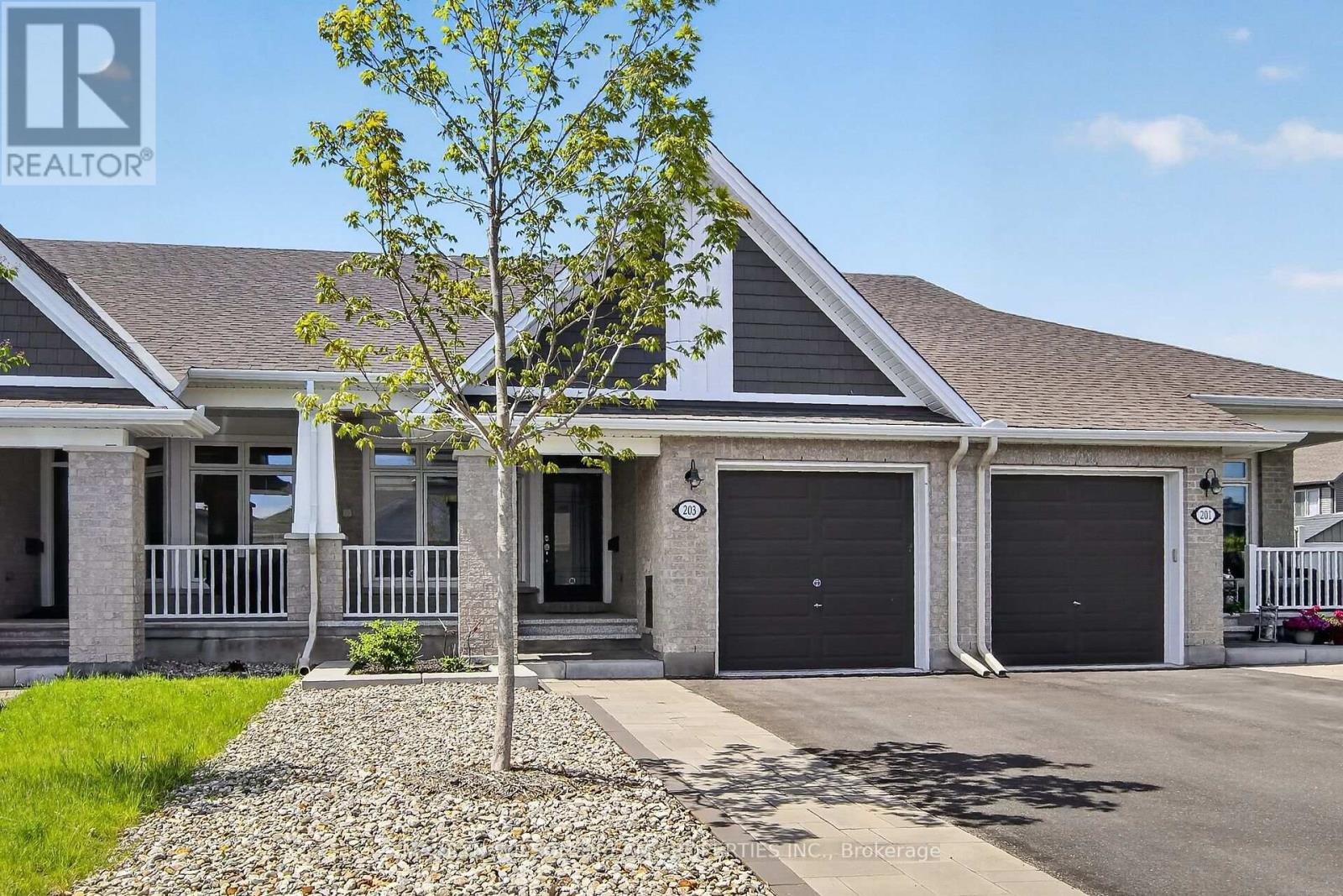 203 MAYGRASS WAY, Ottawa, Ontario