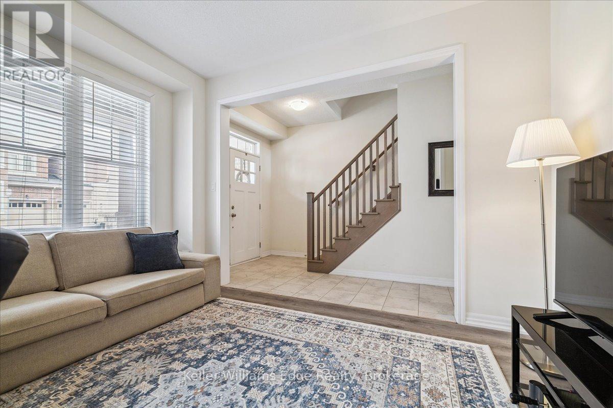 244 Harold Dent Trail, Oakville, Ontario  L6M 1S2 - Photo 9 - W13207974