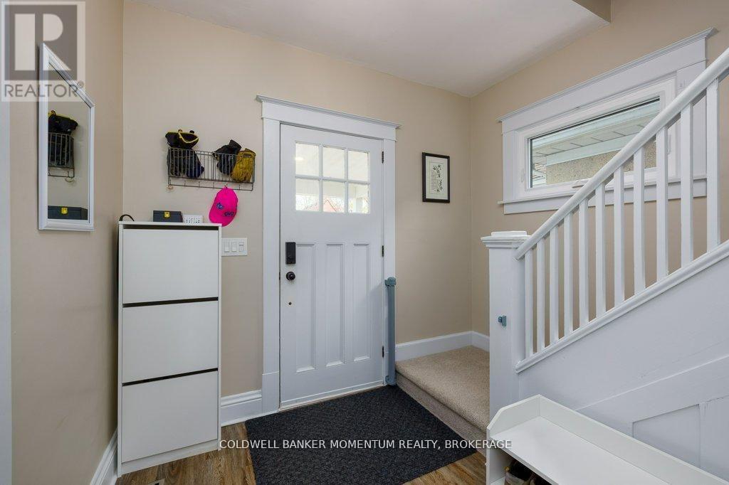 223 Geneva Street, St. Catharines, Ontario  L2R 4P9 - Photo 7 - X13208000