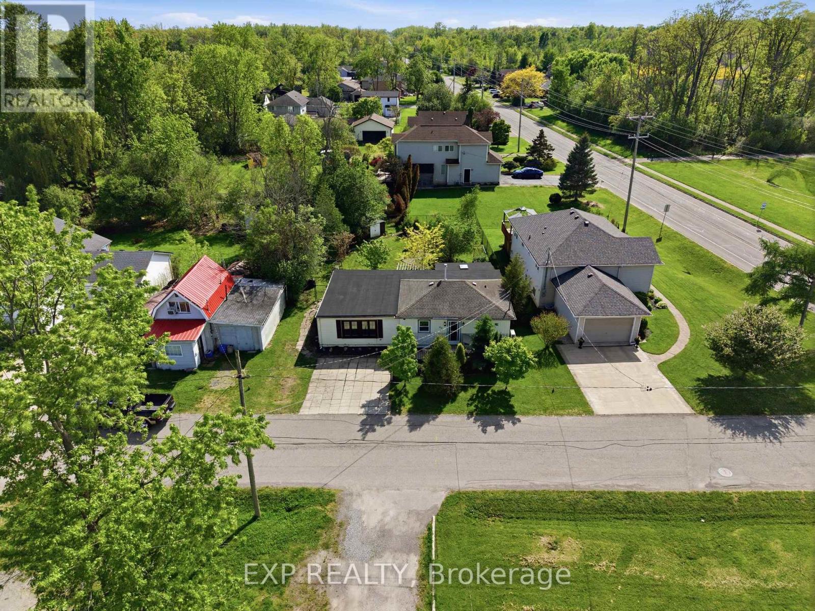 99 Joseph Street, Fort Erie, Ontario  L2A 5J6 - Photo 2 - X13208262