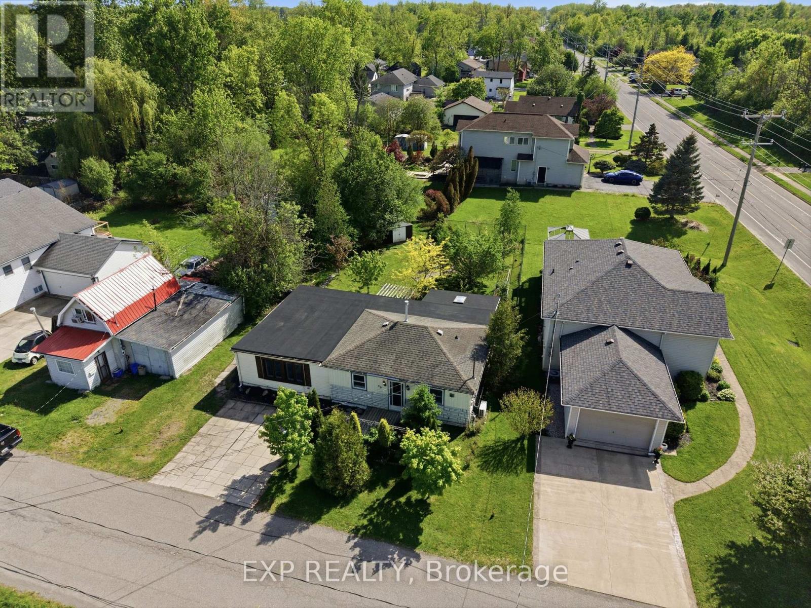 99 Joseph Street, Fort Erie, Ontario  L2A 5J6 - Photo 3 - X13208262