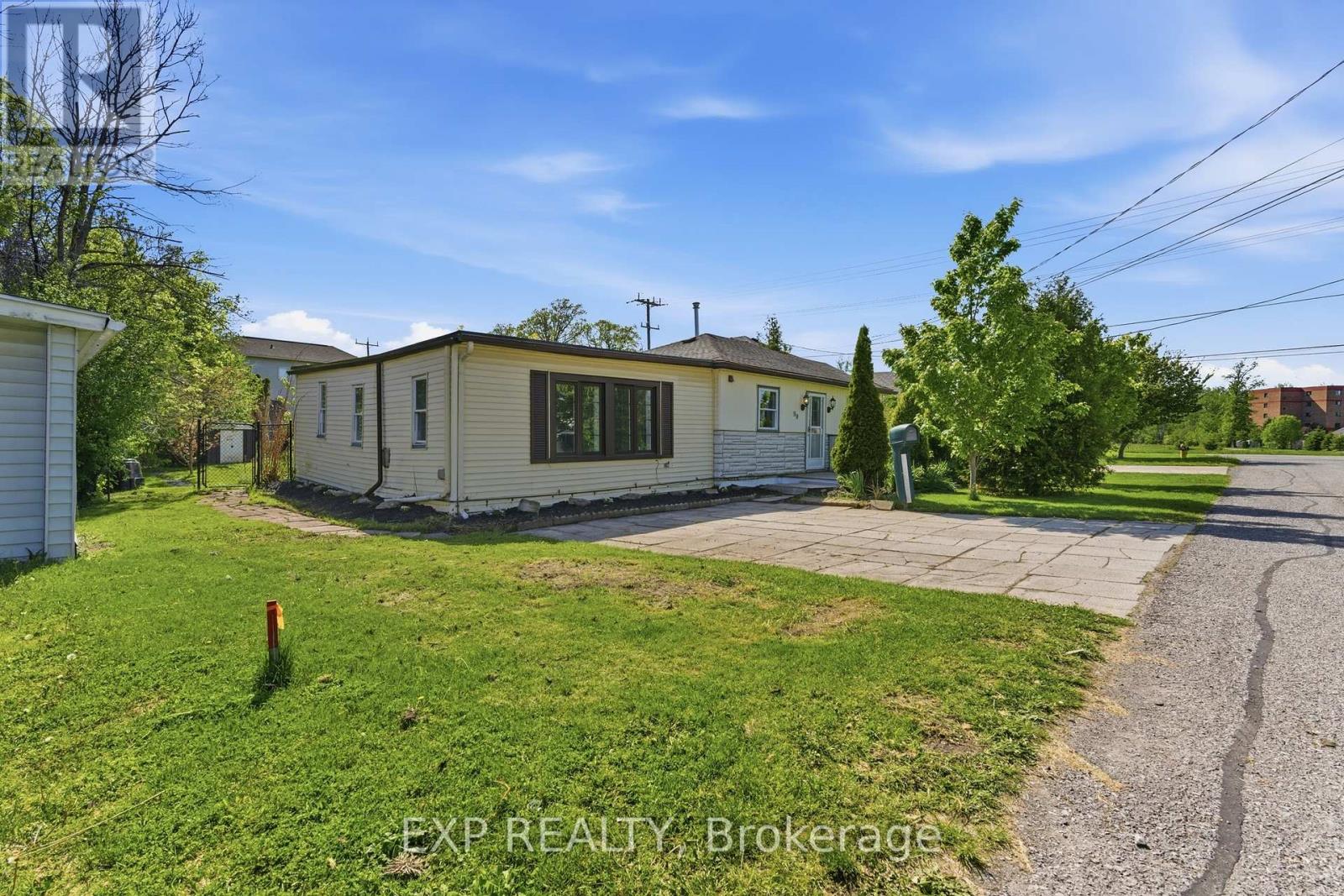 99 Joseph Street, Fort Erie, Ontario  L2A 5J6 - Photo 7 - X13208262