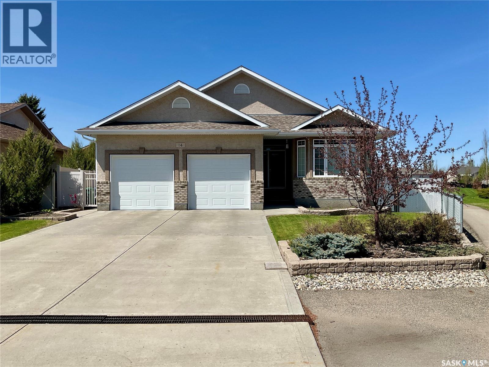 14 Woods Crescent, White City, Saskatchewan  S4L 1C4 - Photo 1 - SK037316