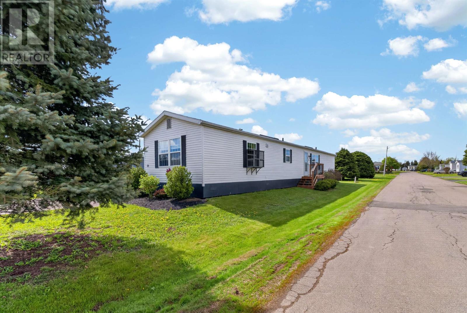 39 Gerene Drive, Summerside, Prince Edward Island  C1N 4Z2 - Photo 5 - 202612455