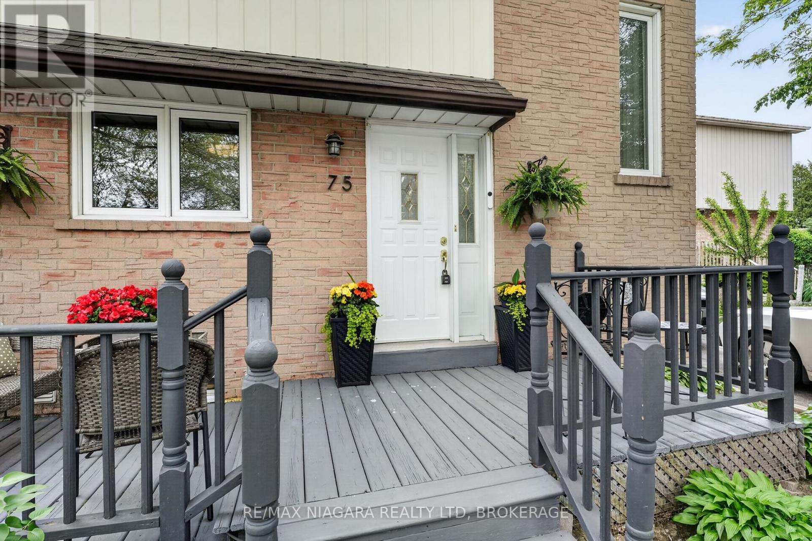 75 Berrisfield Crescent, Hamilton, Ontario  L8T 4X1 - Photo 3 - X13091036