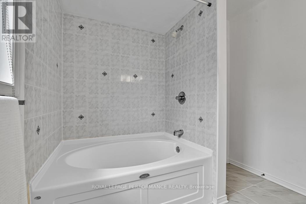 42 Jack Aaron Drive, Ottawa, Ontario  K2G 6M4 - Photo 29 - X13075816