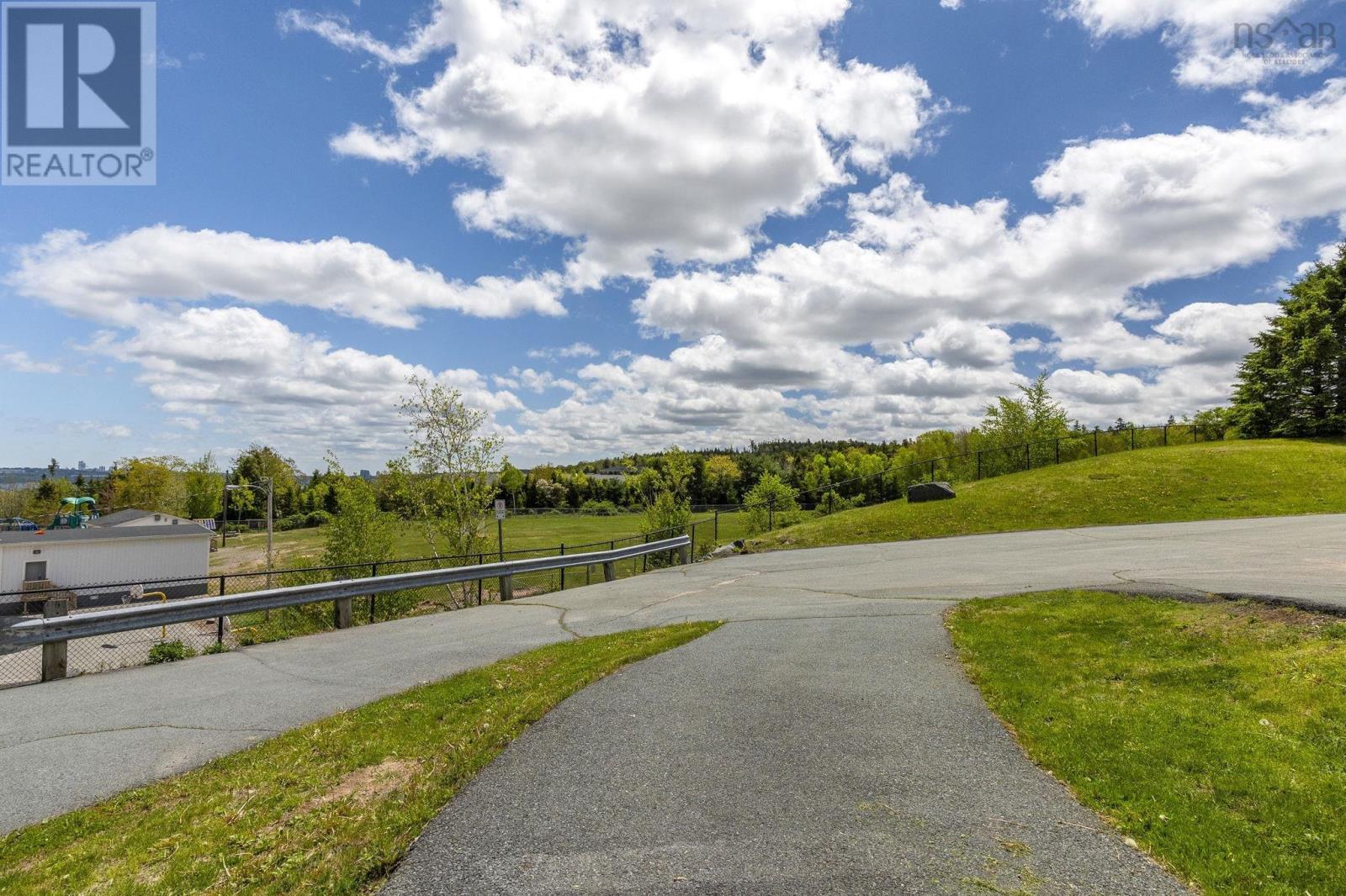 102 Larry Uteck Boulevard, Halifax, Nova Scotia  B3M 4Y2 - Photo 45 - 202601590