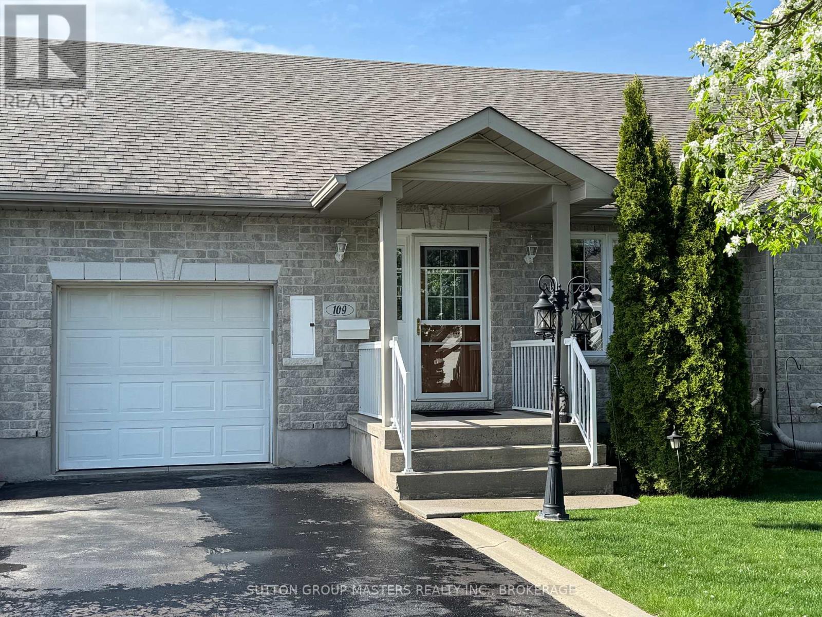 109 Sheridan Street, Kingston (City Northwest), Ontario  K7P 3H7 - Photo 3 - X13208086