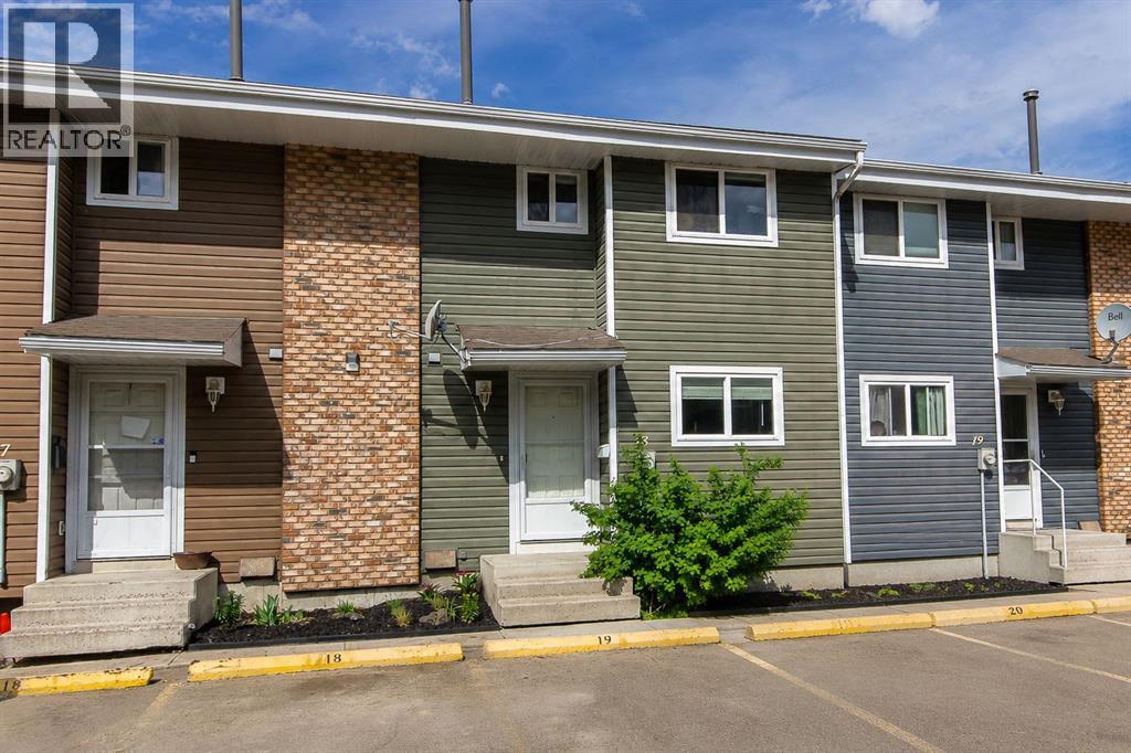 18, 5806 61 Street, Red Deer, Alberta  T4N 6H4 - Photo 1 - A2315155