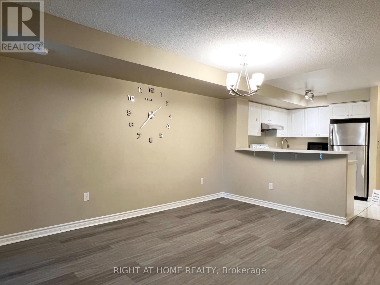 1208 - 7 Lorraine Drive, Toronto, Ontario  M2N 7H2 - Photo 6 - C13208258