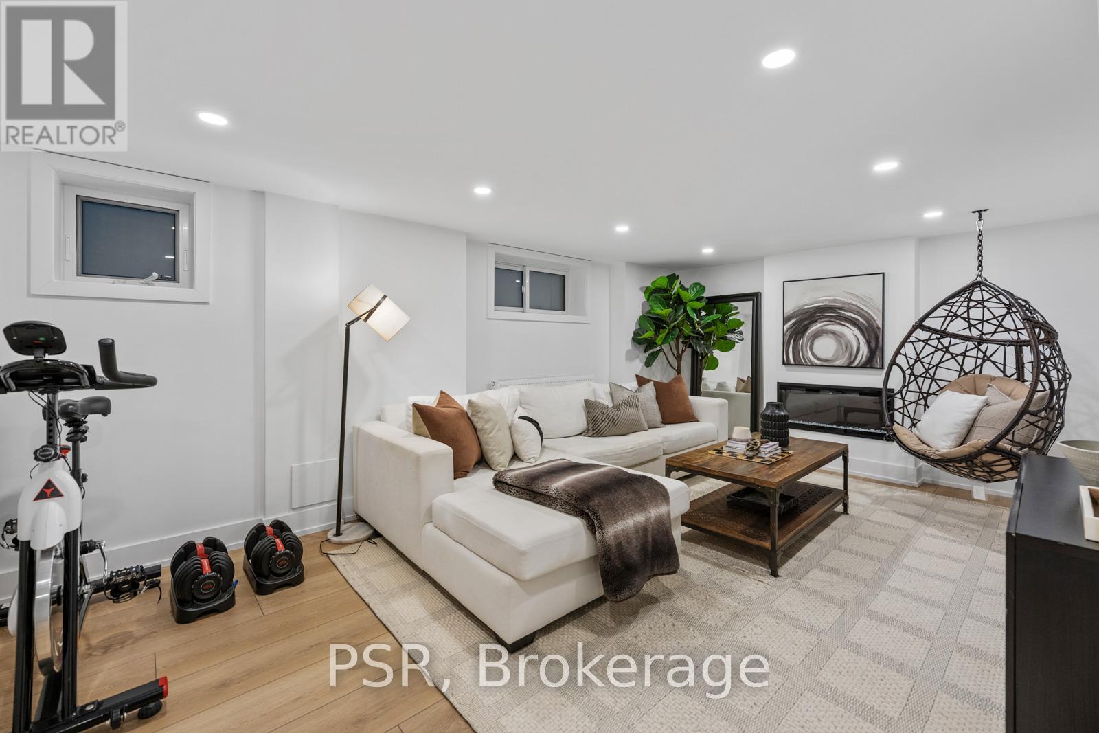 51 Camberwell Road, Toronto, Ontario  M6C 3E7 - Photo 26 - C13208284